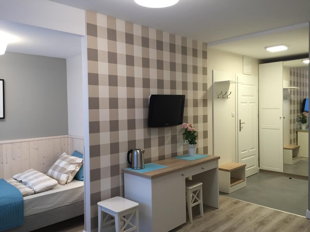 Przystan Na Granicy Apartment Uniescie Luaran gambar