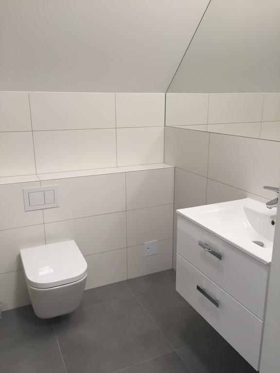 Przystan Na Granicy Apartment Uniescie Luaran gambar